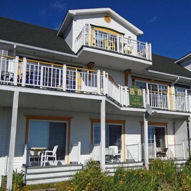 La Maison Harvey&Lessard Tadoussac Bagian luar foto